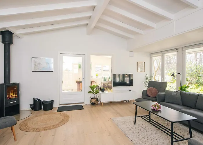 6 Person In * Haderslev